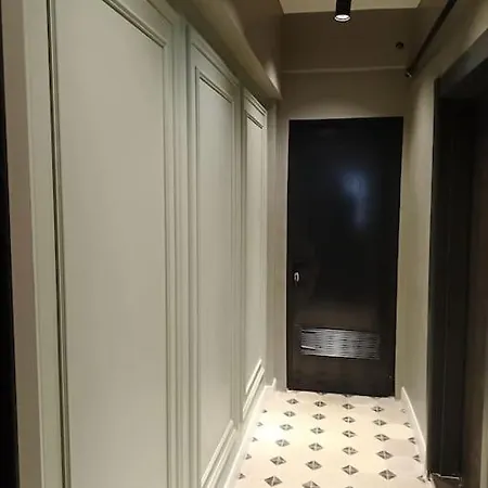 Apartament Taksim Meydana Komsu Cihangir De Genis 1+1 Stambuł
